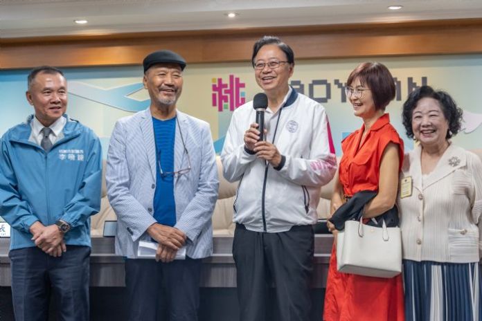 景文汽車玻璃公司熱心公益 贈桃市府復康巴士 62 20241023151439794