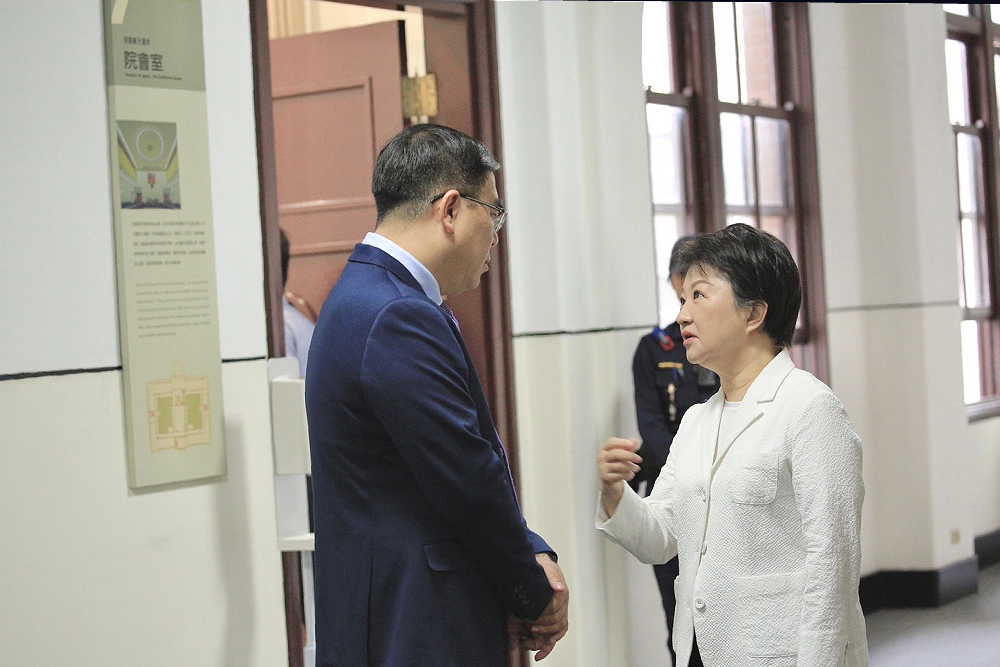 持續爭取碳費8成留地方 盧秀燕赴政院為22縣市請命 224 持續爭取碳費8成留地方 盧秀燕赴政院為22縣市請命 223