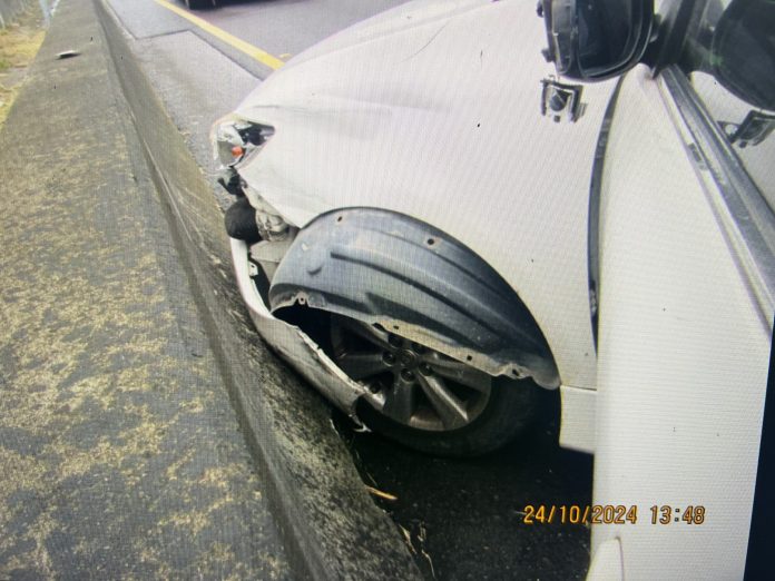 國1小客車猛撞大貨車 1人身體不適送醫 19 S 3784857 0 scaled