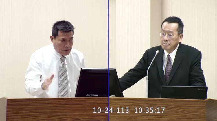 黃仁表示,他在顧立雄上任第一次備詢時,即曾針對國防部計畫在拓寬後的台9線關山路段興建戰備跑道提出質詢。(圖/黃仁國會辦公室)