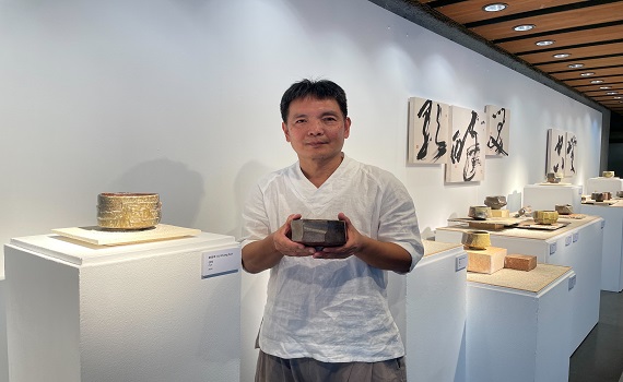 陶藝家歐長坤「一碗人情」 54組件作品陶博館展出