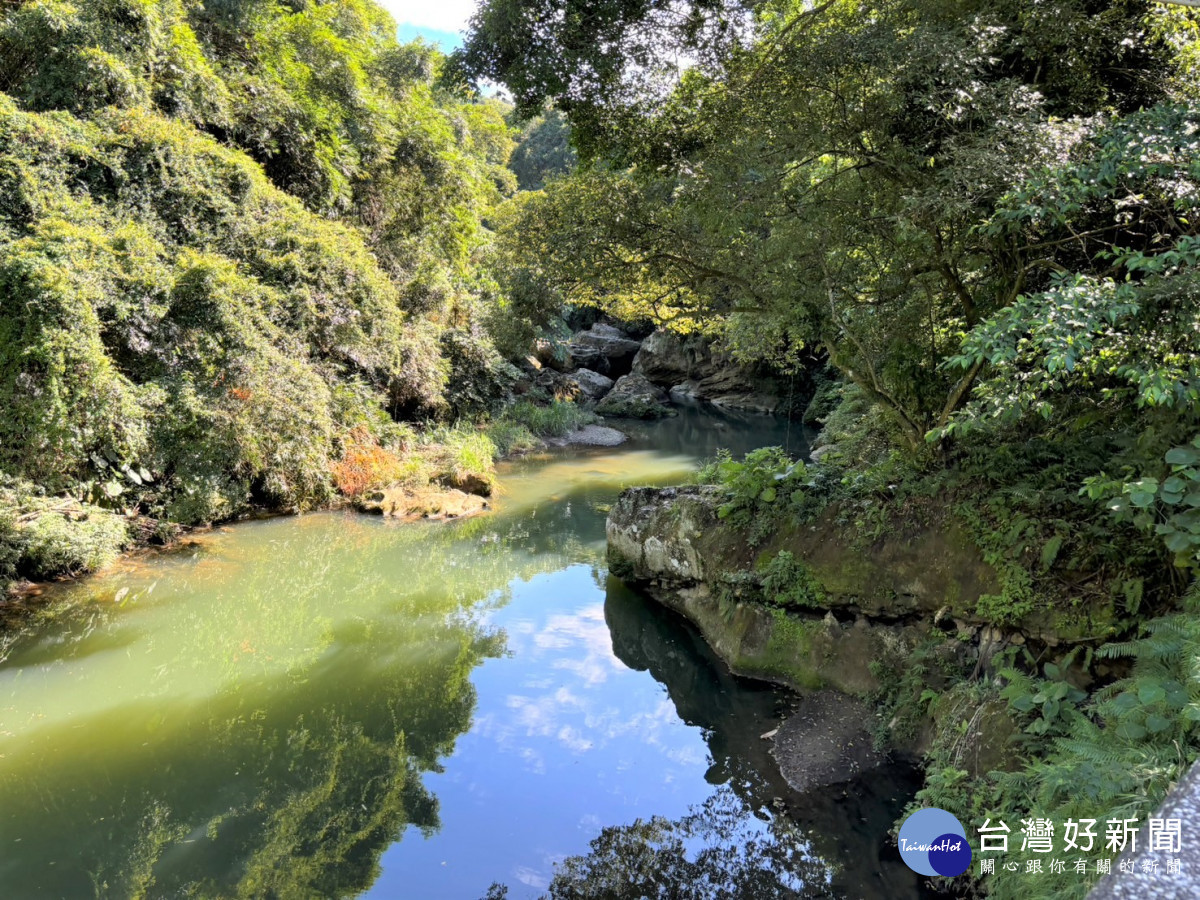 鱷魚岩
