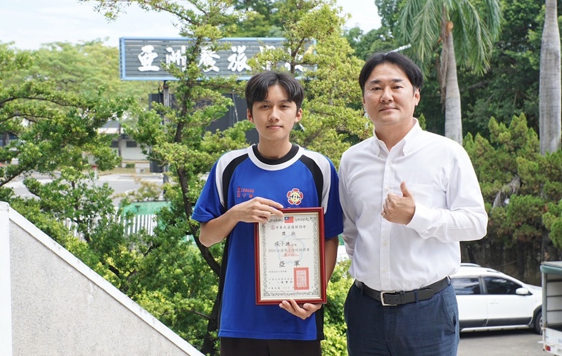 亞洲餐旅張子謙 撞出佳績前進職業賽