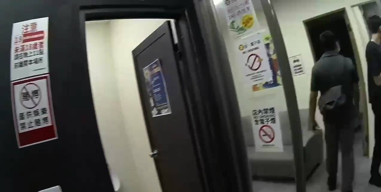 ▲為規避查緝，店內還張貼嚴禁賭博之告示。（圖／記者陳彥霖翻攝）