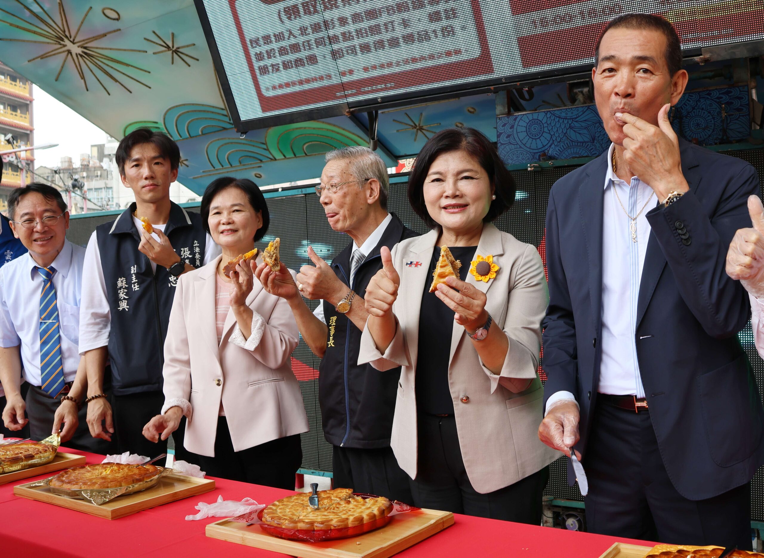 北港糕餅麻油節熱鬧登場 2000份麻油雞免費品嘗 北港糕餅麻油節熱鬧登場 2000份麻油雞免費品嘗