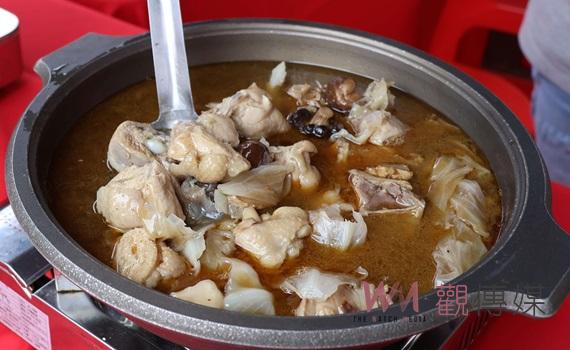 (有影片)/北港糕餅麻油節熱鬧開幕 2000份麻油雞免費招待