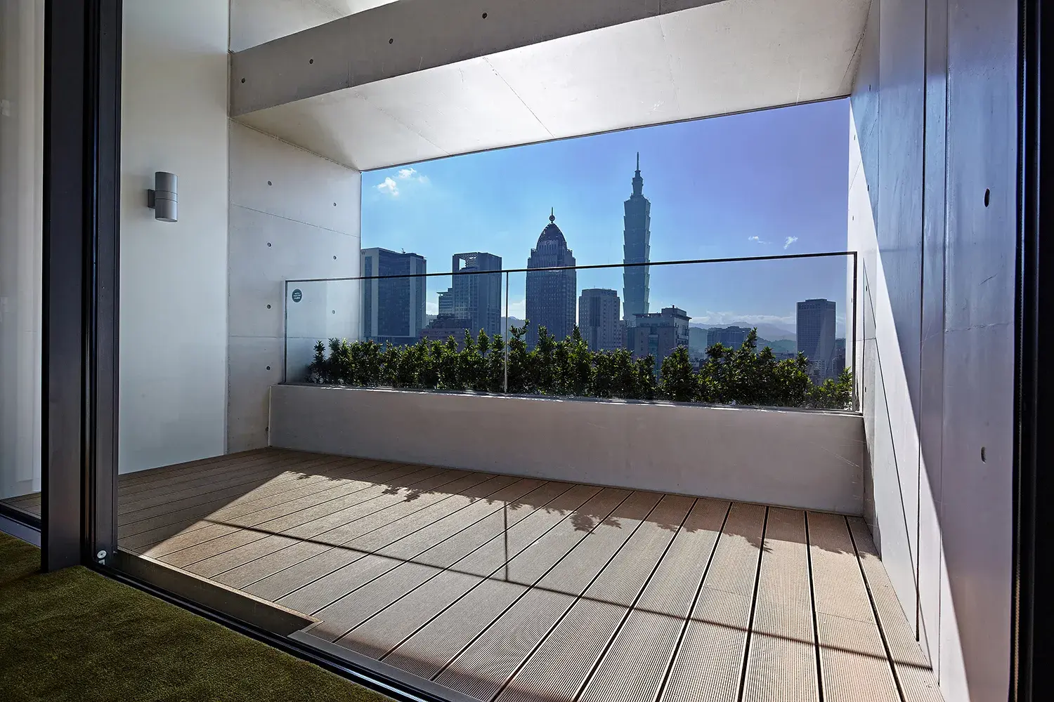 誠品行旅 市景客房陽台日景