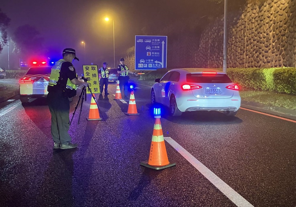 廖美鈴親主持 國道警深夜同步加強取締 222 248241028a05