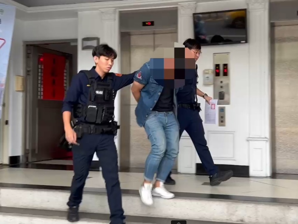 涉嫌偷拍女大生裙底 37歲美髮師寵物店被逮 196 cnews204241028a07