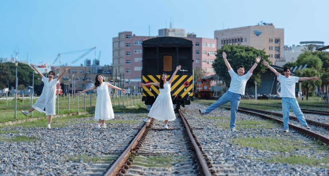 濱線觀光列車「哈嗎星號」11/30正式啟程 一次看超過30輛臺灣鐵道史上各式列車