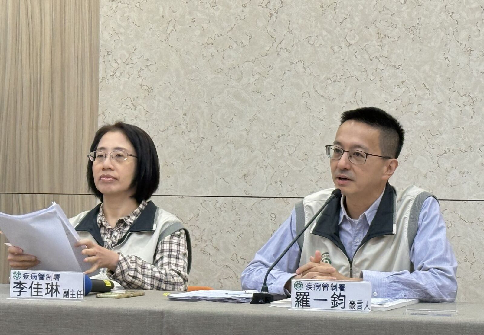 近十年首見!就醫破1.8萬人 腸病毒「反常燒過冬」恐流行到12月底 210 近十年首見!就醫破1.8萬人 腸病毒「反常燒過冬」恐流行到12月底 209