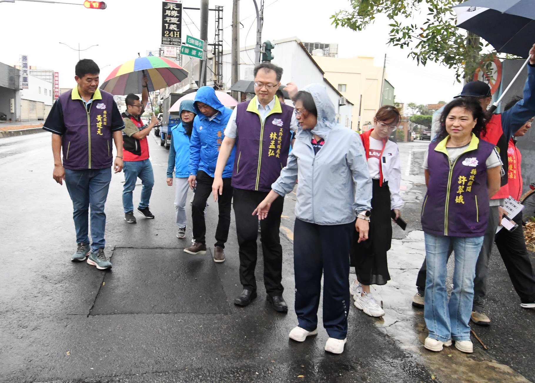 ▲彰化縣長王惠美視察彰鹿路改善工程，希望能吸引更多的遊客來鹿港。（彰化縣政府提供）