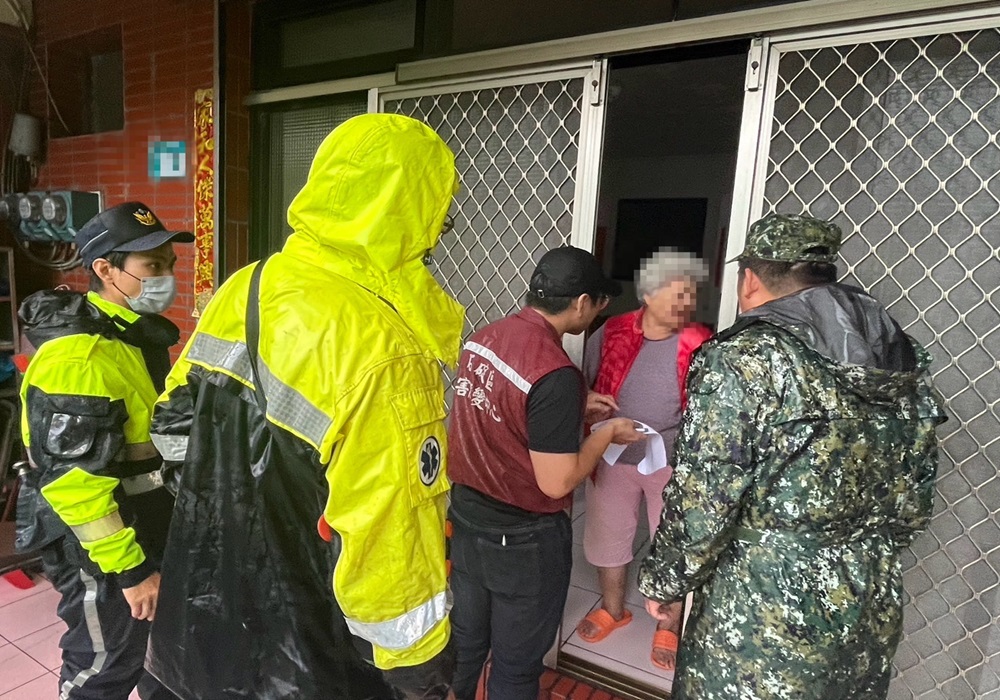 強颱康芮來襲土石流恐釀災 新北石碇烏來住戶預防性撤離 242 248241031a03