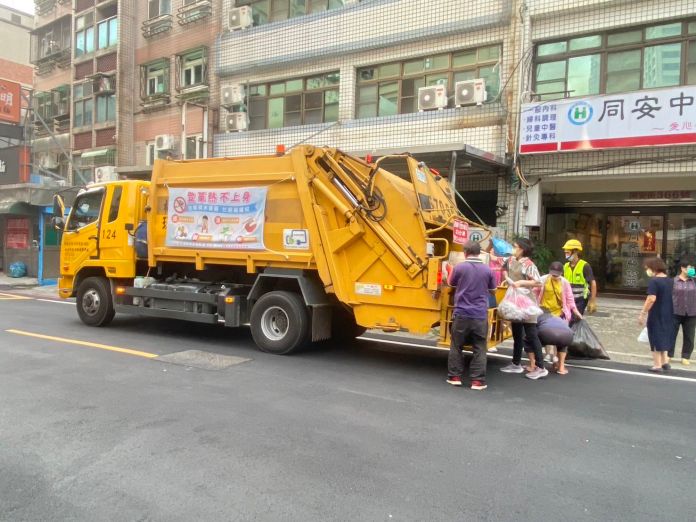 11/1桃園市清潔隊3000人加班清運維護市容 14 wp 17303805220005717958047146906663