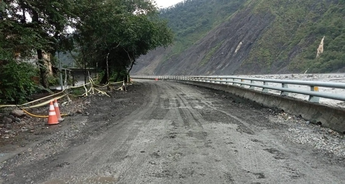 台20線99k+100路段路基掏空 今日下午5時搶通