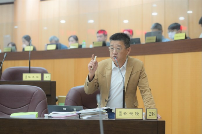桃議員劉熒隆力推龍潭觀光及交通建設 全力爭取市府支持 14 1730444107283