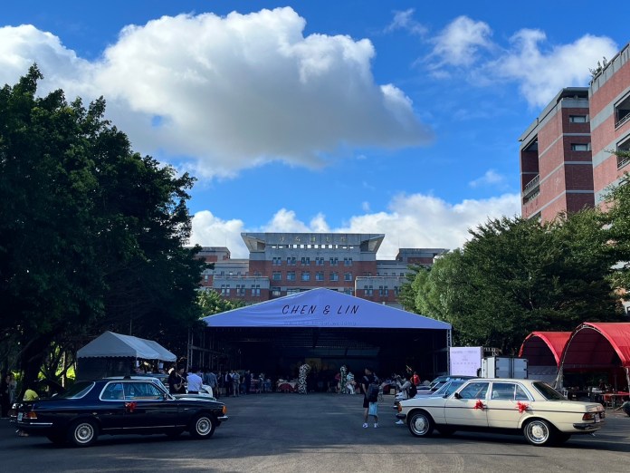 校友回娘家辦婚禮 開南大學陽光大道洋溢幸福氛圍 22 S 51347460