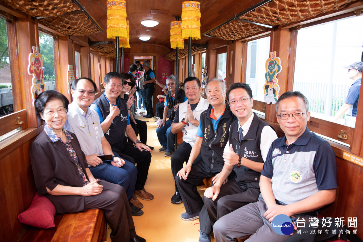 嘉義天后宮改妝「檜來嘉驛列車」為「心香百里特檜車」，融入玉三媽進香文化／嘉義市府提供