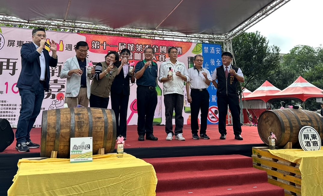 ▲圖:屏東酒廠的新品「再見南國燒酒」上市(記者李堂安翻攝)