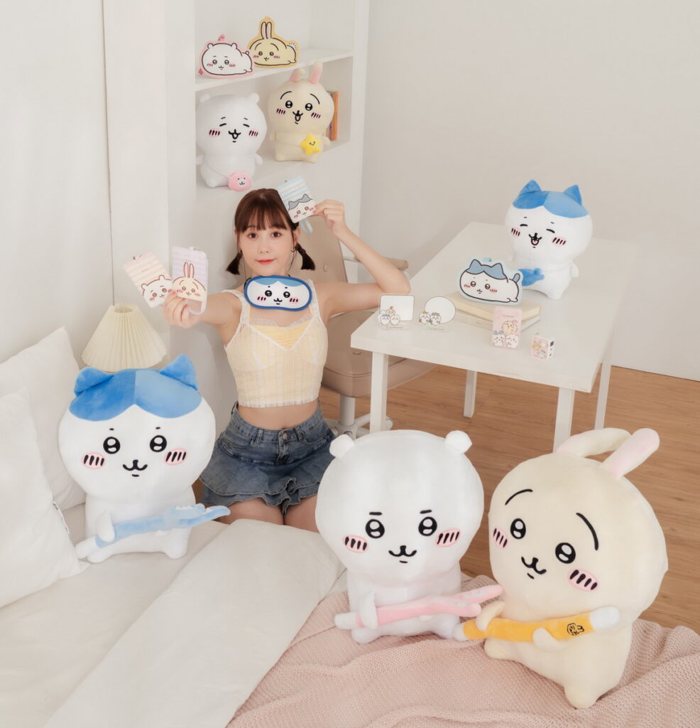 WAKU WAKU〜超人氣迷因系可愛小生物吉伊卡哇、小八貓、烏薩奇三大人氣角色,自10月30日1500起超級聯萌7-ELEVEN全店精品,推出「吉伊卡哇療癒派對」快閃購活動,