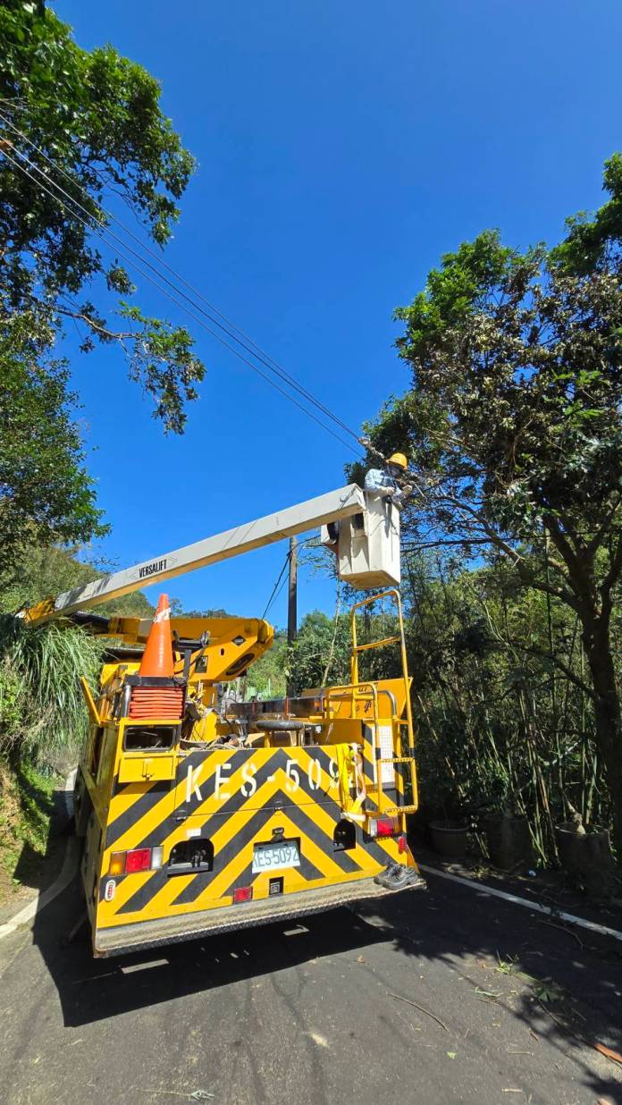 颱風「康芮」釀桃園停電逾6萬戶 台電曝復興區搶修現況 21 367003