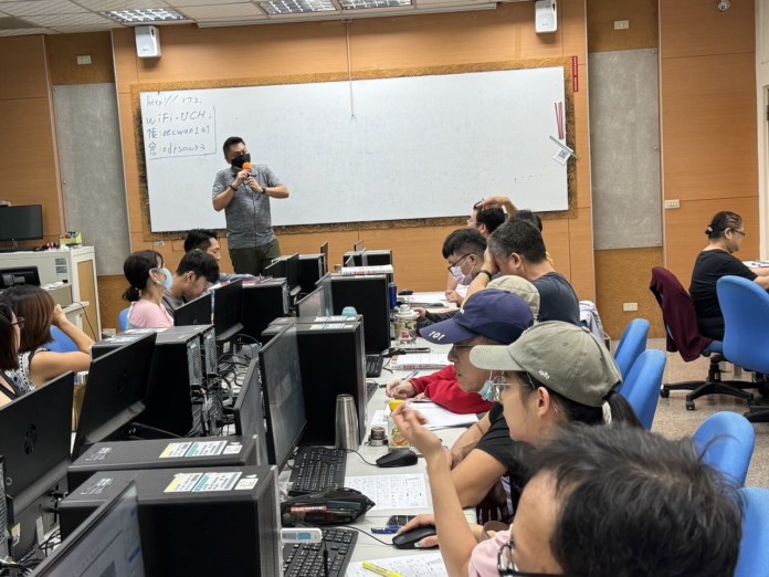 勞動部桃竹苗分署辦理委外職前訓練計畫 助她轉職加薪 27 S 79028267