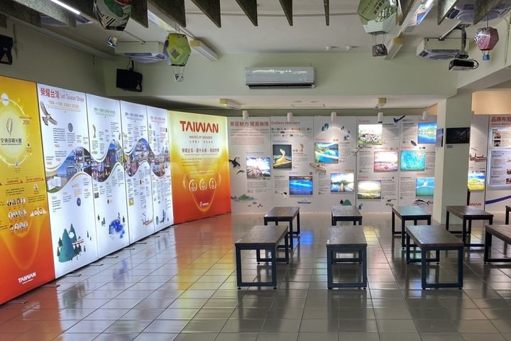 「榮耀台灣.觀光永續.連結世界」之主題成果風華展在卑南遊客中心展出。 圖:花東縱谷國家風景區管理處/提供