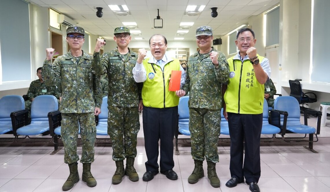 陳光復慰問今年度最後一梯次教召弟兄 感謝國軍為國為民辛勤奉獻 有你們真好