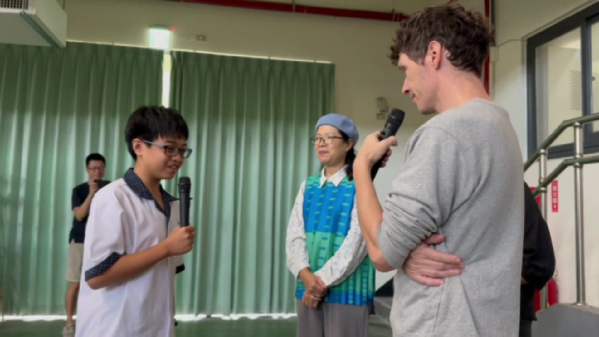 ▲法國跑者吉雷米在埔心國中進行生命教育講座上，吉雷米用台語分享了他的精彩故事。（記者張溎壕攝）