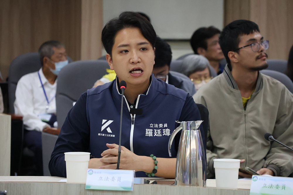 羅廷瑋進廉政署引議論 國民黨早設「是否曾在民進黨服務」防火牆 272 羅廷瑋進廉政署引議論 國民黨早設「是否曾在民進黨服務」防火牆 271