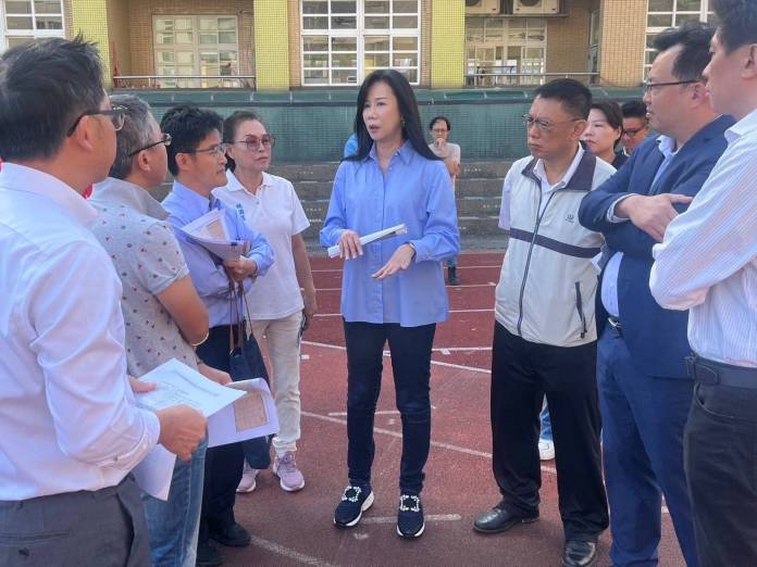 萬美玲助力促進學校設施升級 爭取950萬補助翻新經國國中操場 24 2056192 0