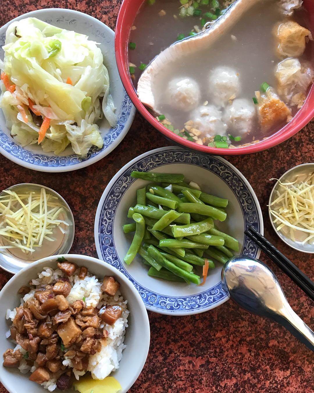 台南宵夜推薦|後甲圓環無名虱目魚肉燥飯