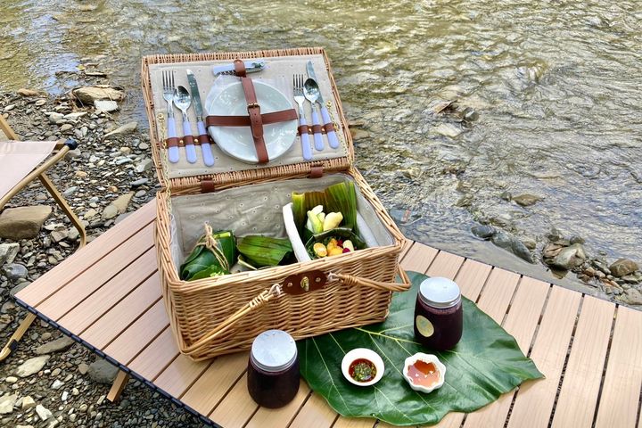 高雄六龜湯姆生古道探索 邀外籍旅客享受品山茶洗愛玉之旅