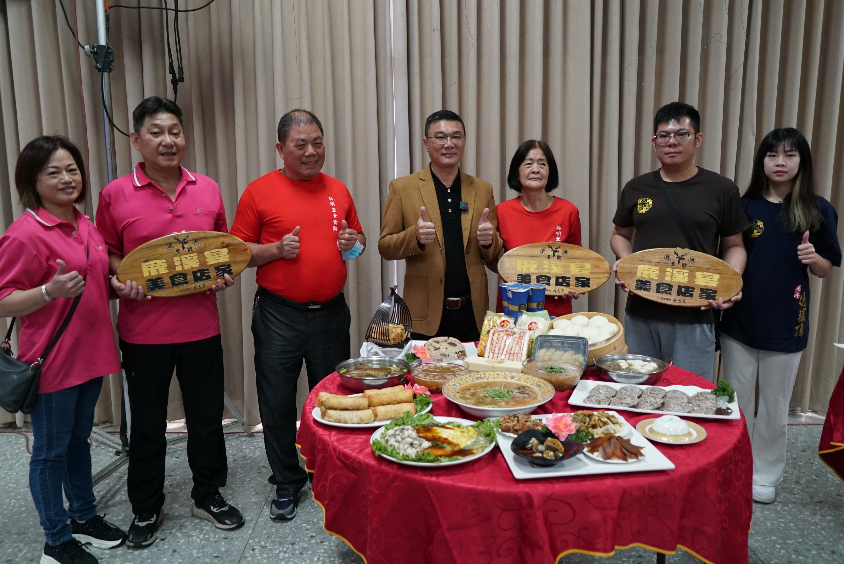 ▲年年秒殺的「鹿港小吃宴」升級版「鹿溪宴」,菜單出爐,每桌價格調漲至4500元,總桌數200桌,手腳要快以免扼腕。(記者張溎壕攝)