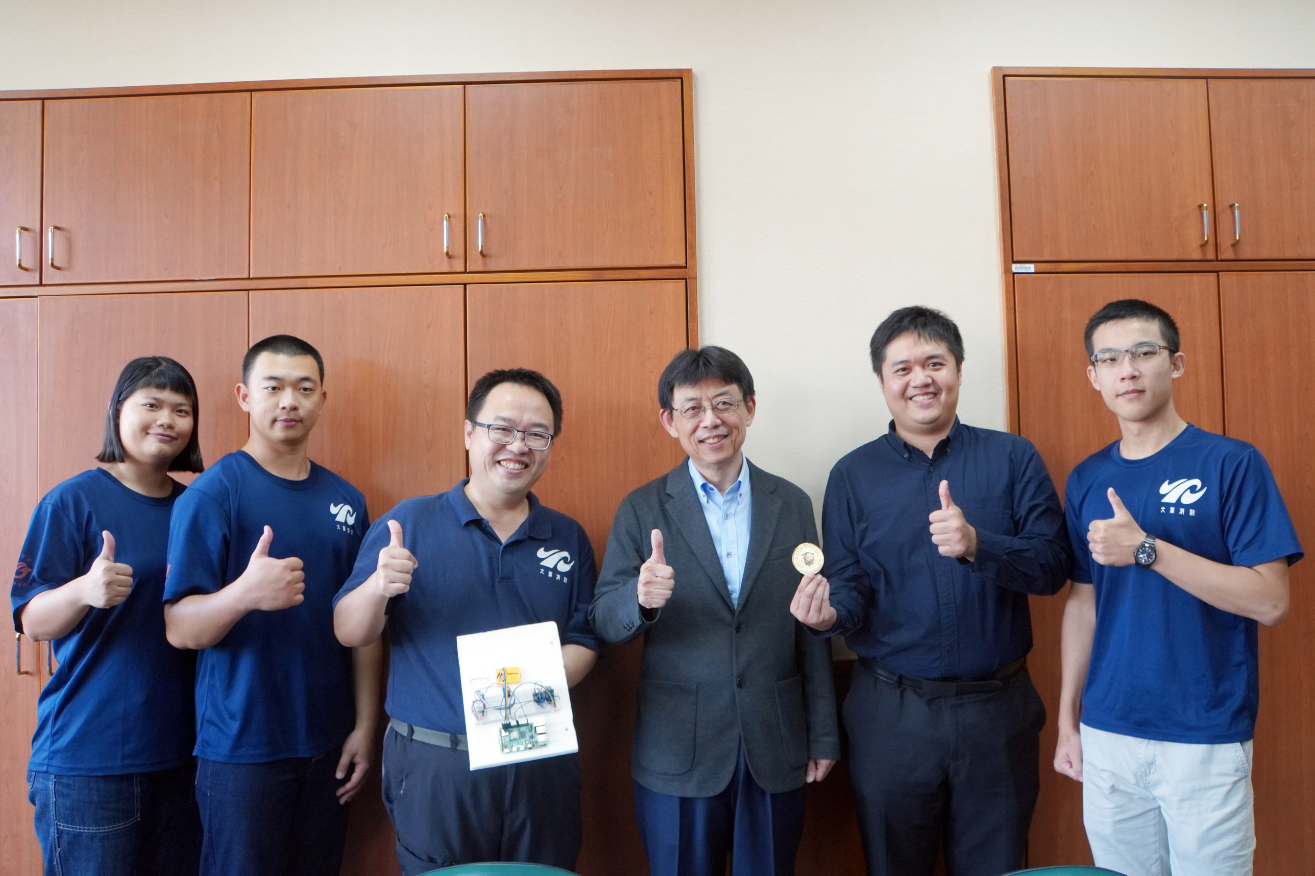 ▲大葉大學工學院在「2024第十五屆IIIC國際創新發明競賽」，榮獲4金5銀1銅的驕人成績，將於21日前往台北接受表揚。（記者張溎壕攝）