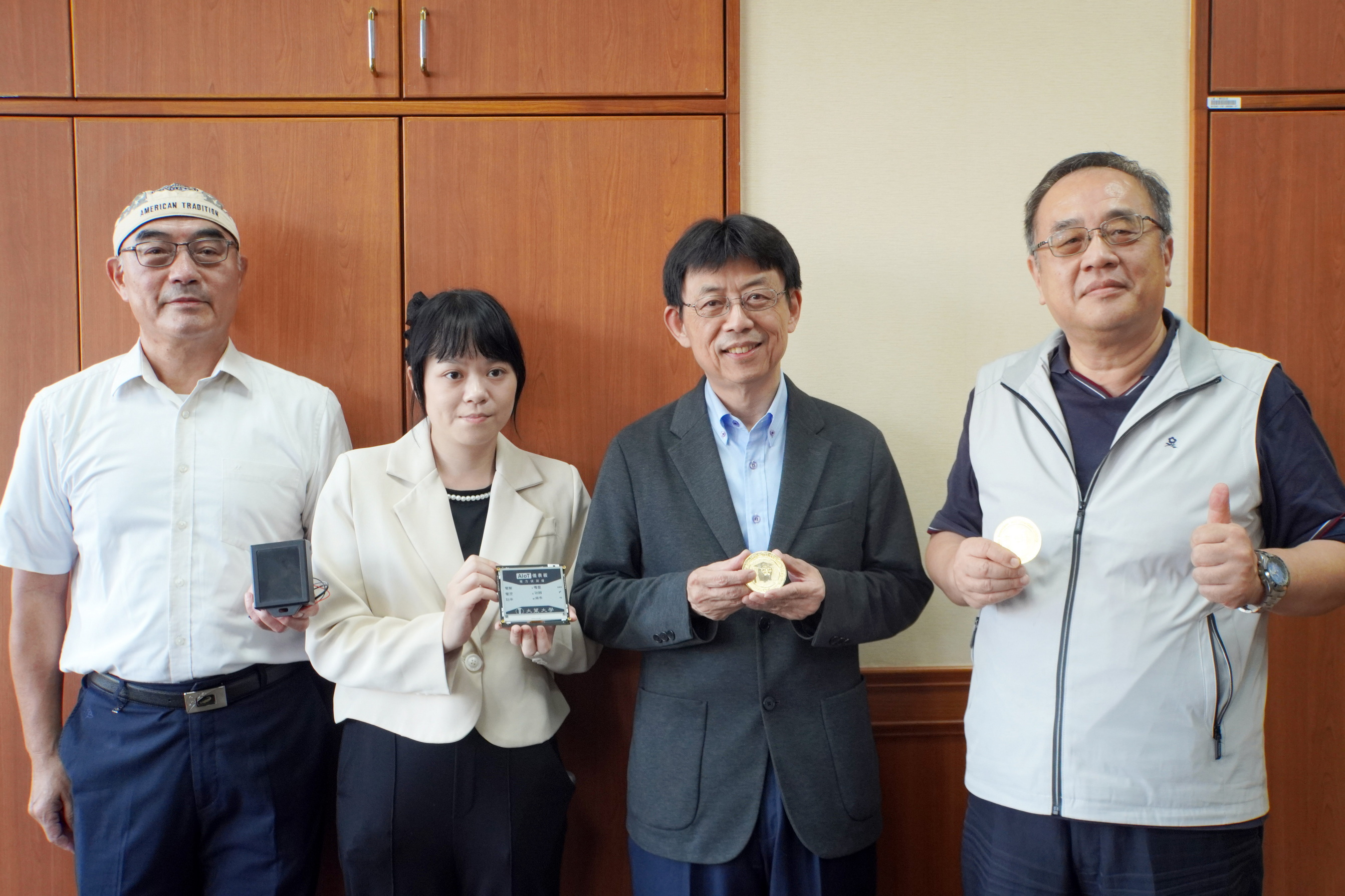 ▲大葉大學工學院在「2024第十五屆IIIC國際創新發明競賽」，榮獲4金5銀1銅的驕人成績，將於21日前往台北接受表揚。（記者張溎壕攝）