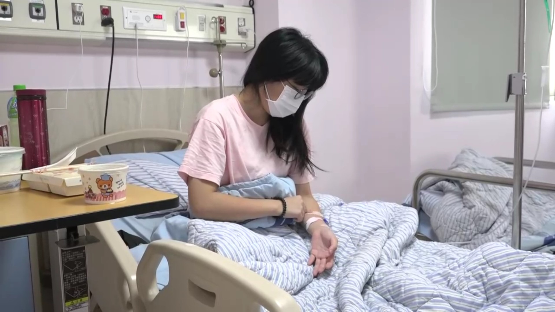 ▲一名高二女生連續多天發燒和上吐下瀉,衛福部彰化醫院,並經糞便PCR檢測確診感染了較為罕見的沙波病毒。(記者張溎壕攝)