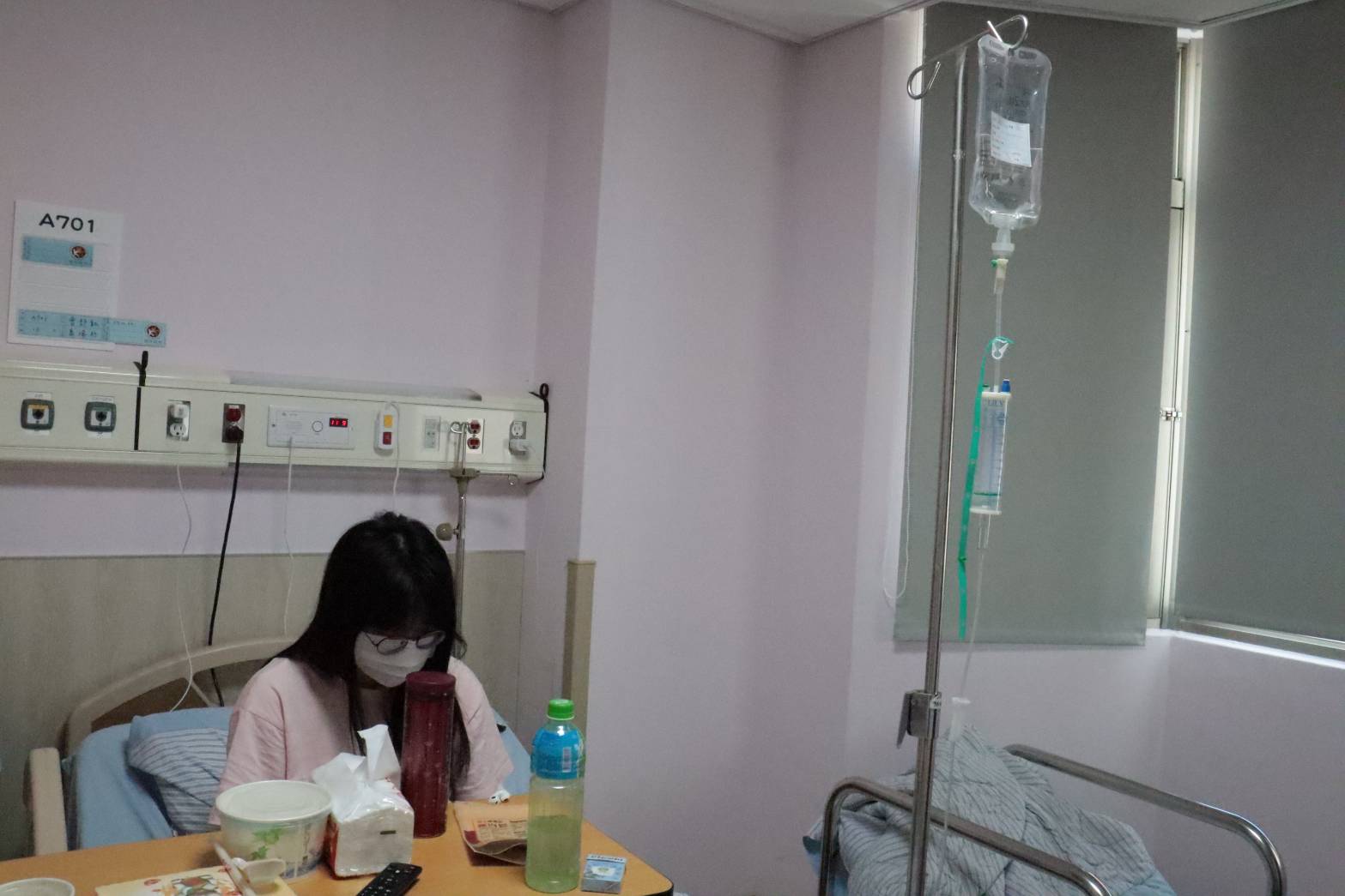▲一名高二女生連續多天發燒和上吐下瀉，衛福部彰化醫院，並經糞便PCR檢測確診感染了較為罕見的沙波病毒。（記者張溎壕攝）
