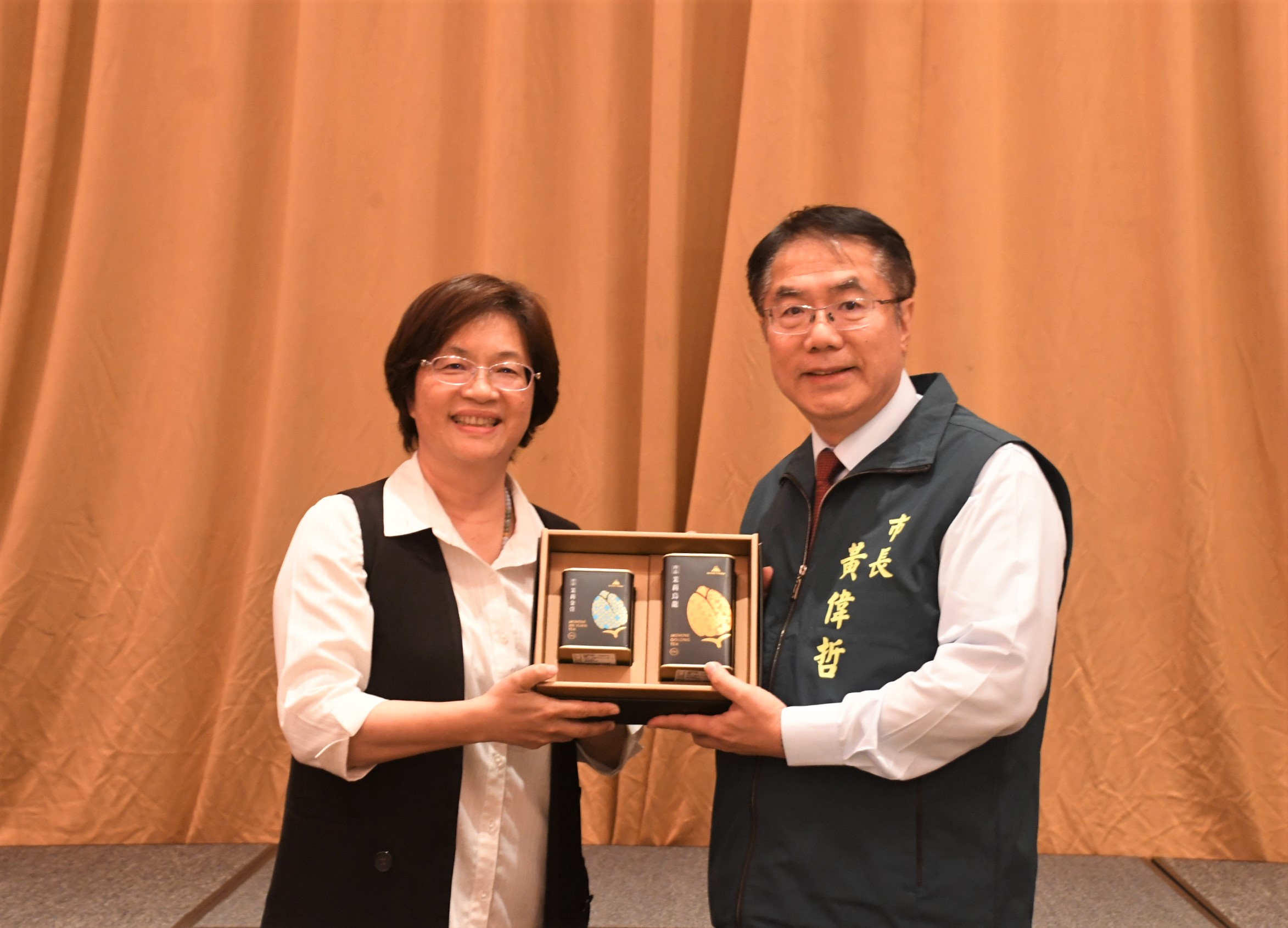 ▲2025年彰化設計展籌備啟動，彰化縣長王惠美率領縣府及縣議會團隊，前往台南市美術館二館及西市場等兩大主展區進行學習與觀摩。（彰化縣政府提供）