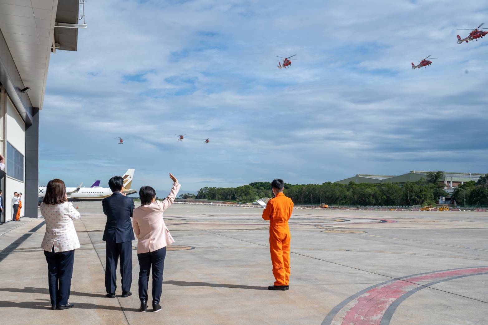 賴清德宣布提升海豚機隊性能 強化空勤總隊空中救援實力 240 賴清德宣布提升海豚機隊性能 強化空勤總隊空中救援實力 239