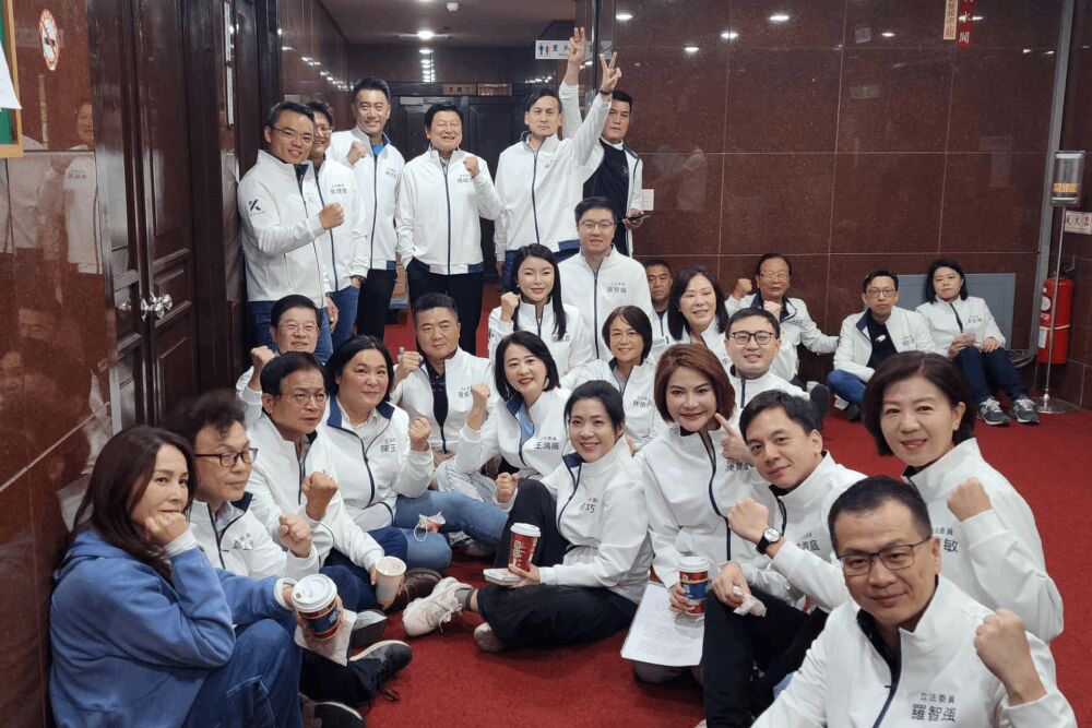 稱國民黨團結推動財劃法 徐巧芯:民進黨暴力阻撓未果 200 照片來源:徐巧芯臉書