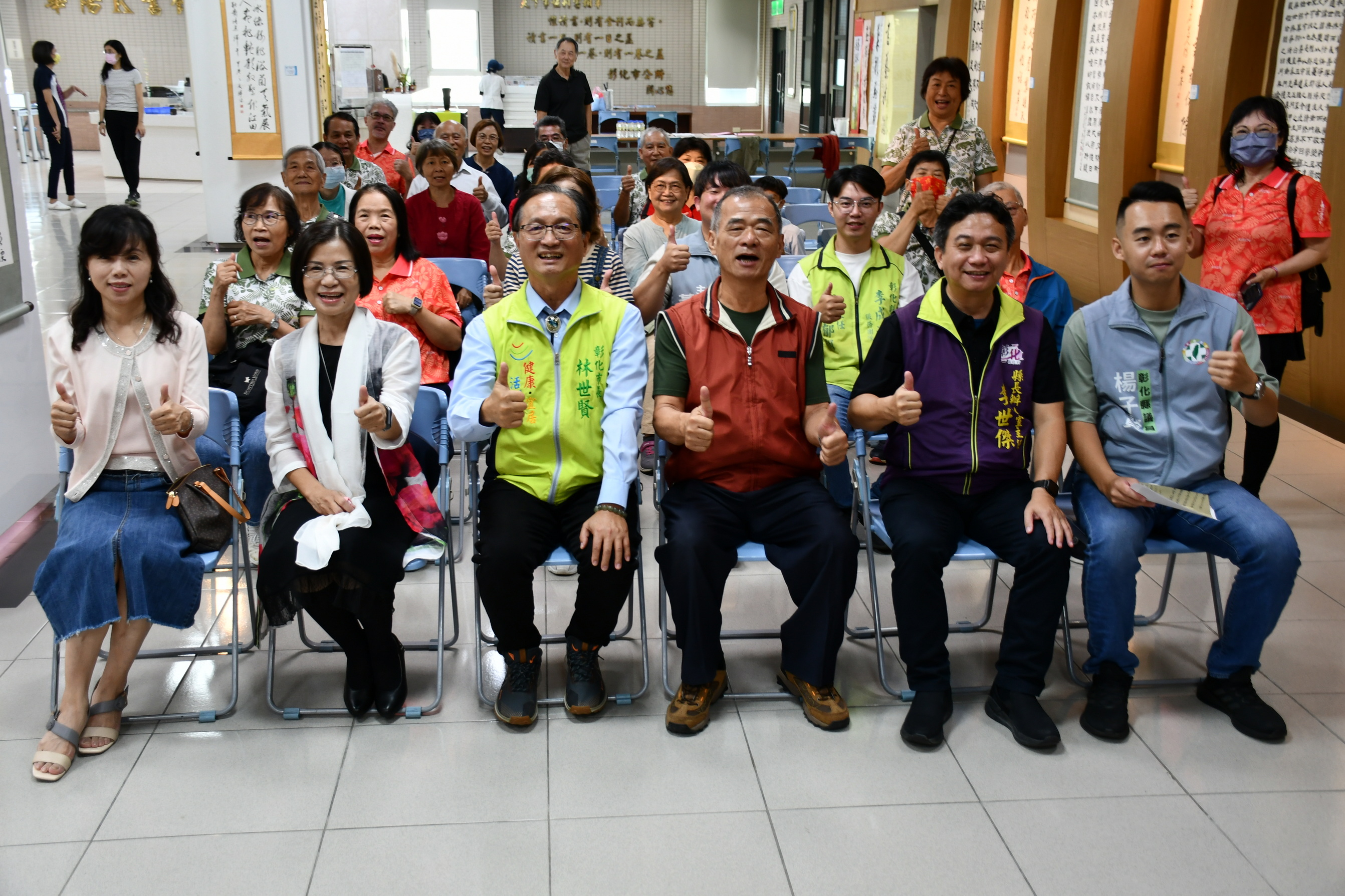 ▲彰化縣逸晉書道學會聯展於彰化市婦女學苑展出,彰化市長林世賢邀請民眾前來欣賞展出書法作品,領略書法藝術之美,體會其深遠意境。(記者張溎壕攝)