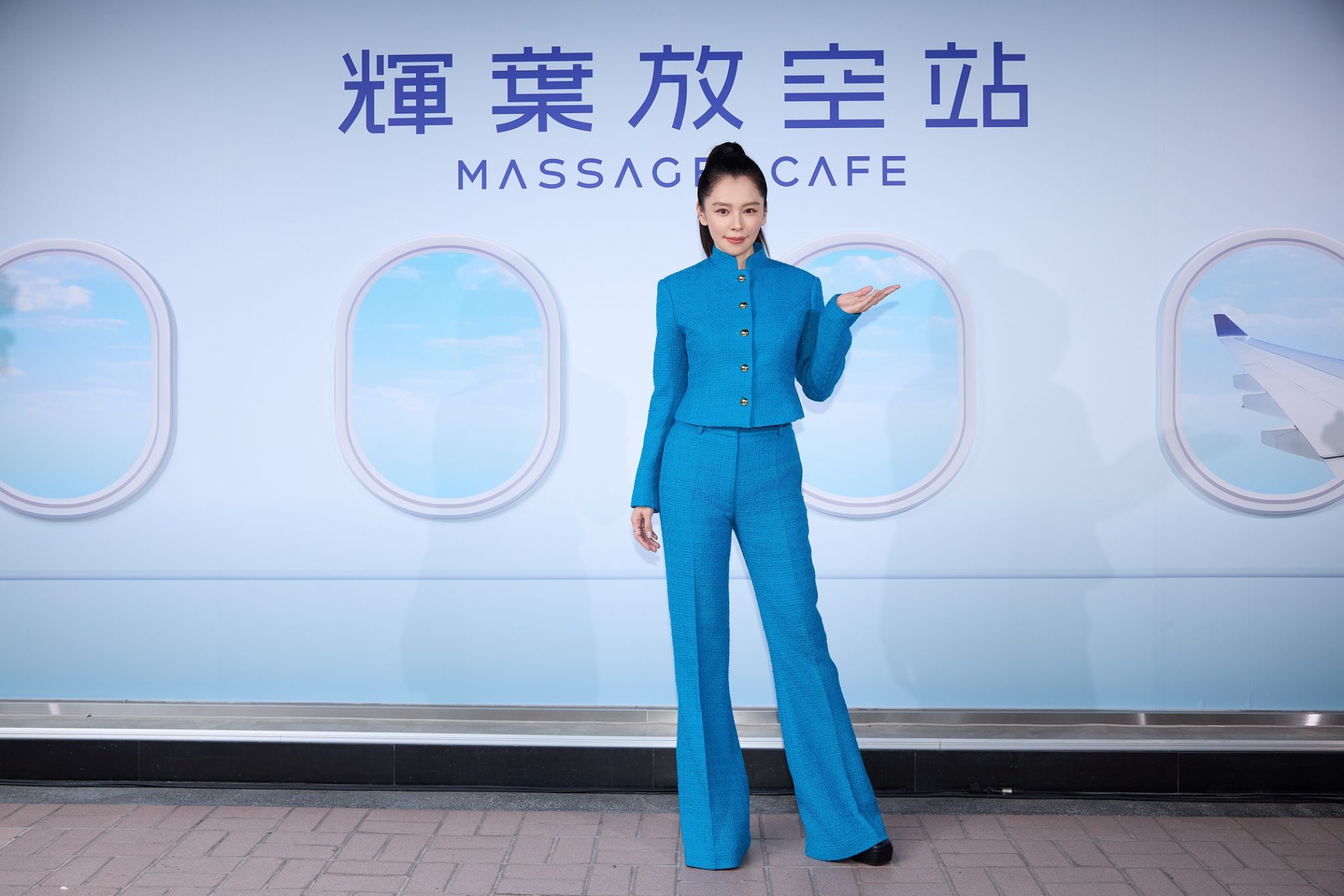 Vivian 徐若瑄出席按摩椅品牌剪綵 㦬癌後首次露面 Vivian 徐若瑄出席按摩椅品牌剪綵 㦬癌後首次露面