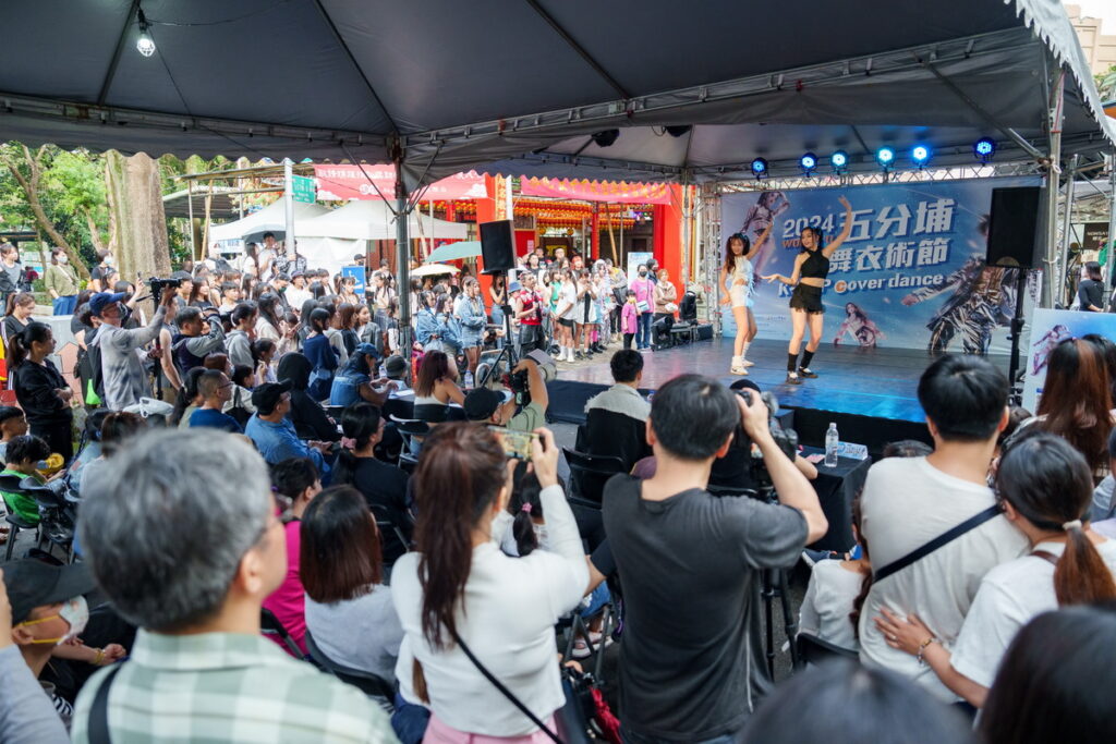 全台各地的國、高中(職)學生隊伍,透過KPOP翻跳,展現自信與青春活力