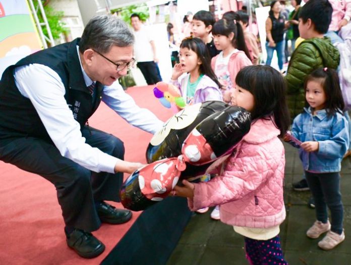 王明鉅出席桃市兒少嘉年華 呼籲社會共護兒童人權 19 20241109191240189