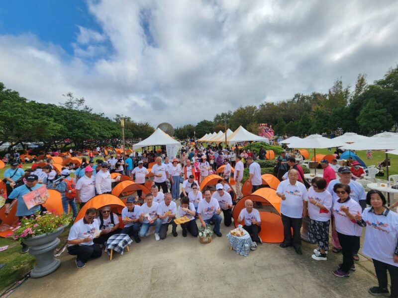 圖文:后里FUN電Party」登場 后里之光翁鈺鈞為在地人獻唱。