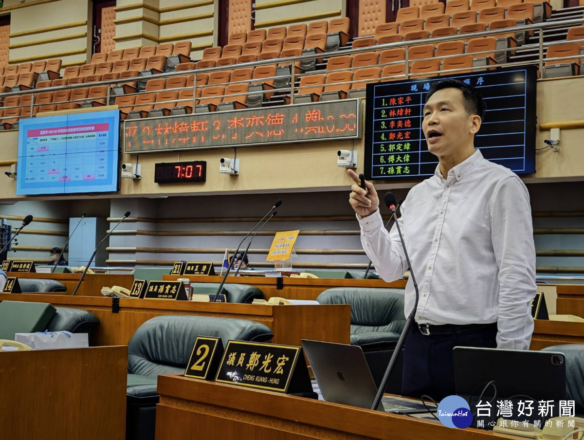 嘉義市議員鄭光宏建議警方科技執法應增加牌面說明／鄭光宏服務處提供
