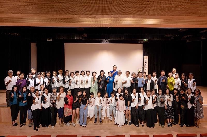 ▲嘉義縣茶道花藝推廣協會辦會員大會、推廣茶藝美學。（圖/記者陳惲朋翻攝）