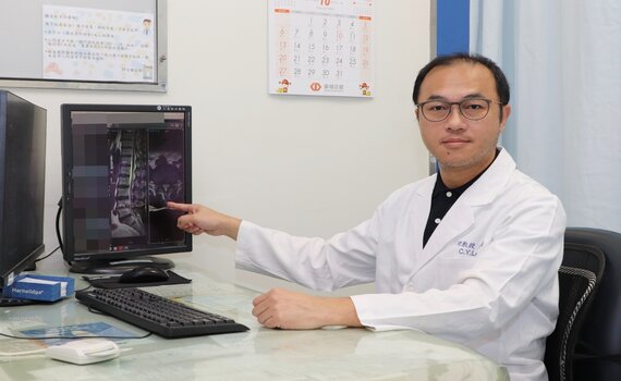 6旬退休男運動時腰痠腿麻 病因竟是脊椎狹窄症