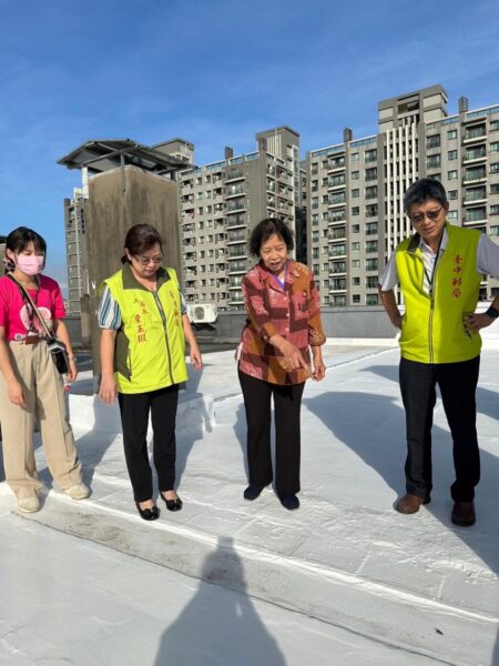 圖文:臺中郵局助弱勢獨居長輩改善居家環境。